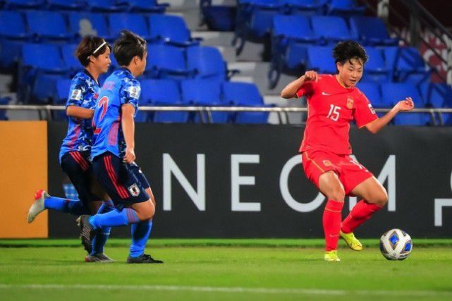 最终曼城3-1埃弗顿。